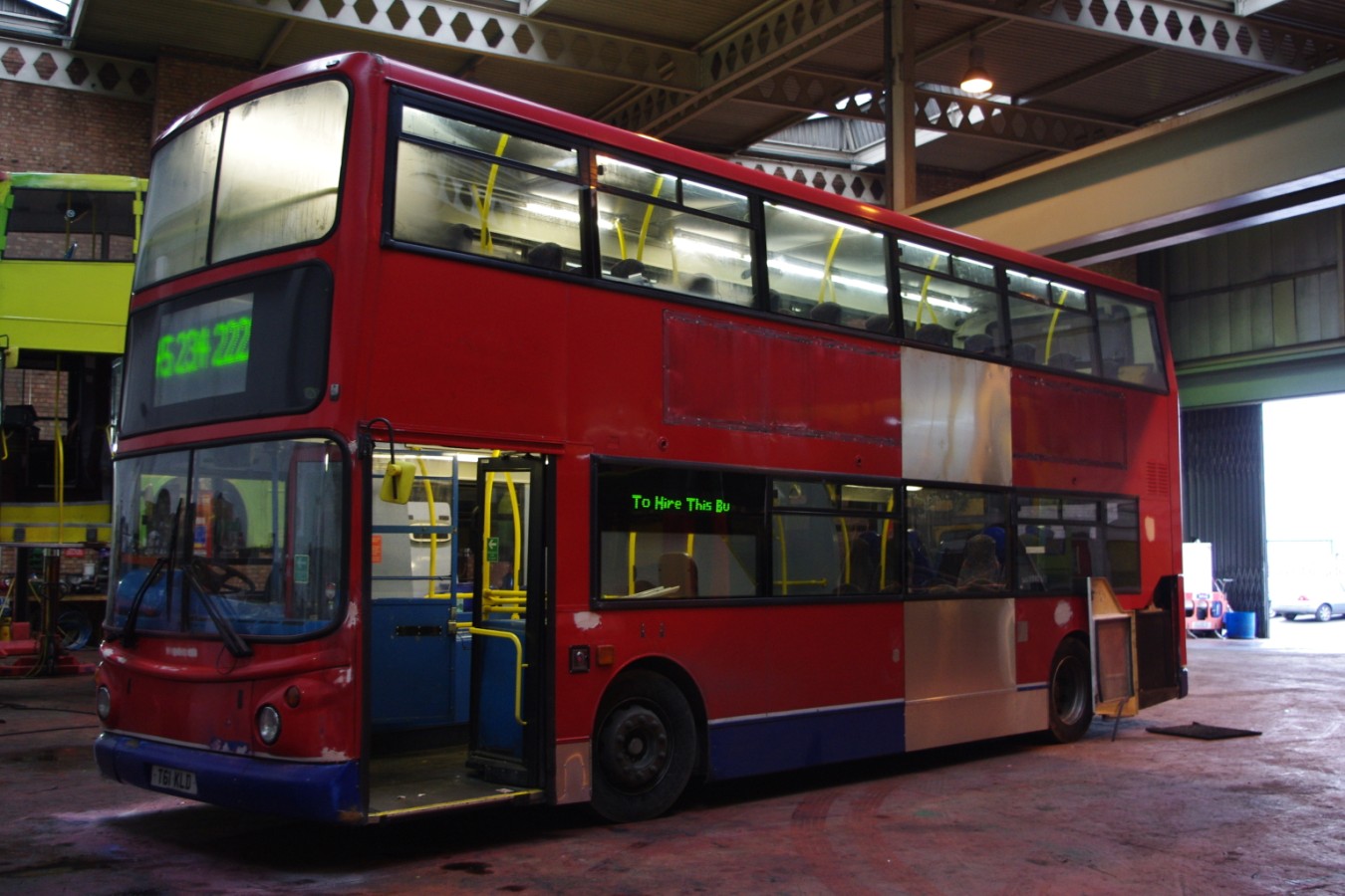 106 number bus